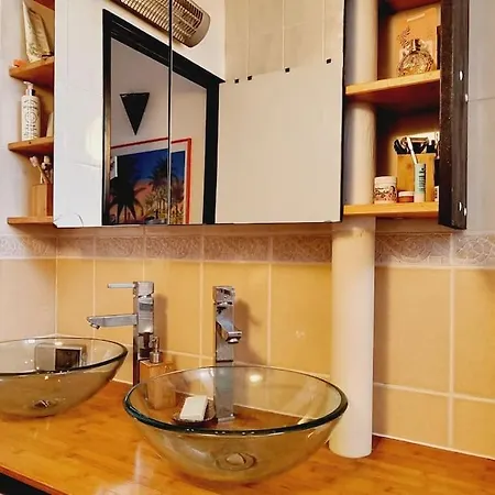 Apartment *le Pani Pwoblem* & Centre