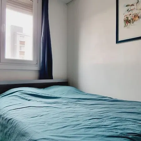 Διαμέρισμα *le Pani Pwoblem* & Centre *